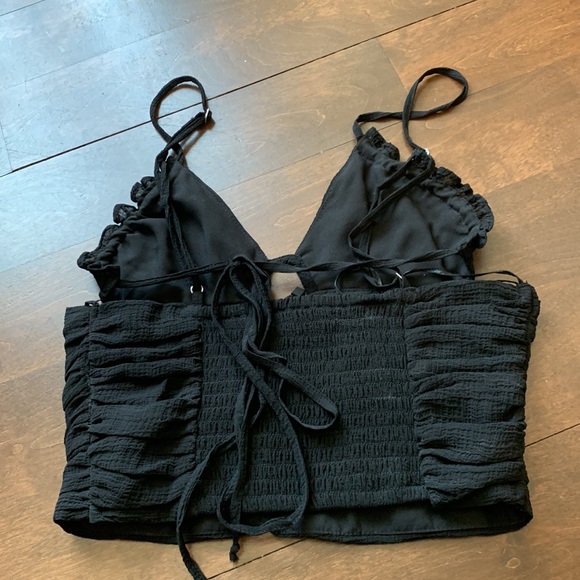 Black Zara crop top - Picture 2 of 3